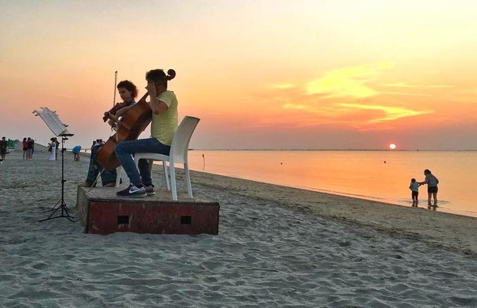 Marina Beach Bianca Villa Llido Degli Estensi Luaran gambar